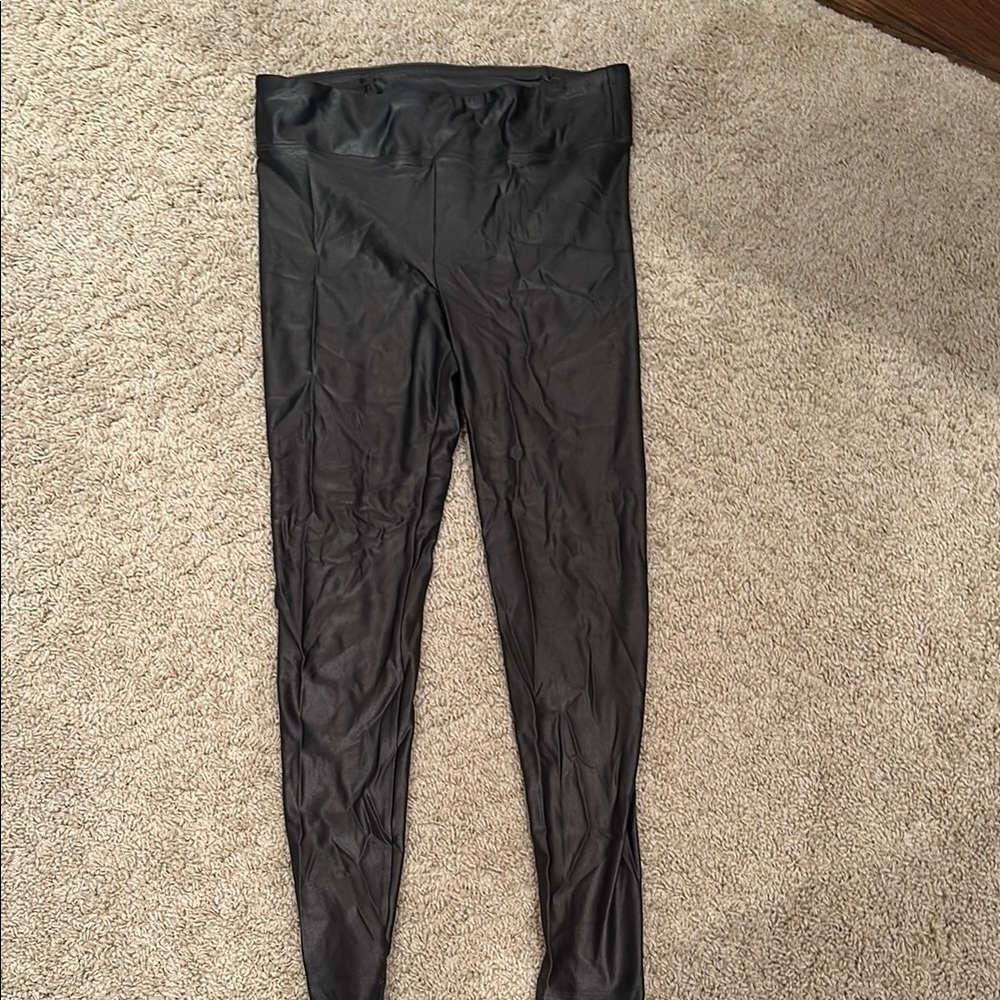Koral Green shiny leggings
